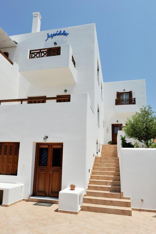 Aerolithos Hotel Adamantas  Exterior foto